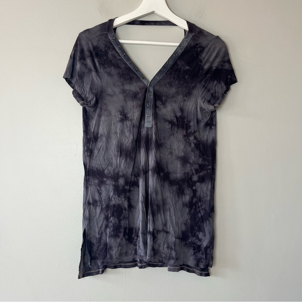 American Eagle Outfitters Black and Gray Tie Dye Soft & Sexy Top Medium